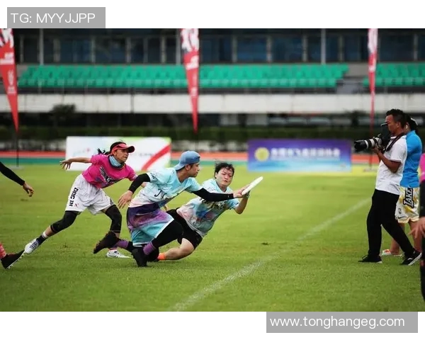 广州飞盘队在极限运动会中以77分稳居积分榜首位 广州飞盘队在极限运动会中以77分稳居积分榜首位